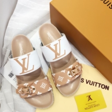 Louis Vuitton Slippers